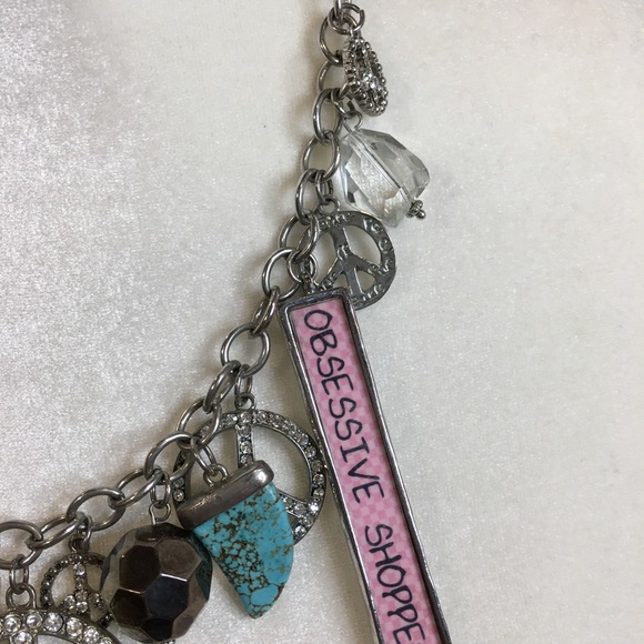 FASHION NECKLACE - Picture 3 of 9